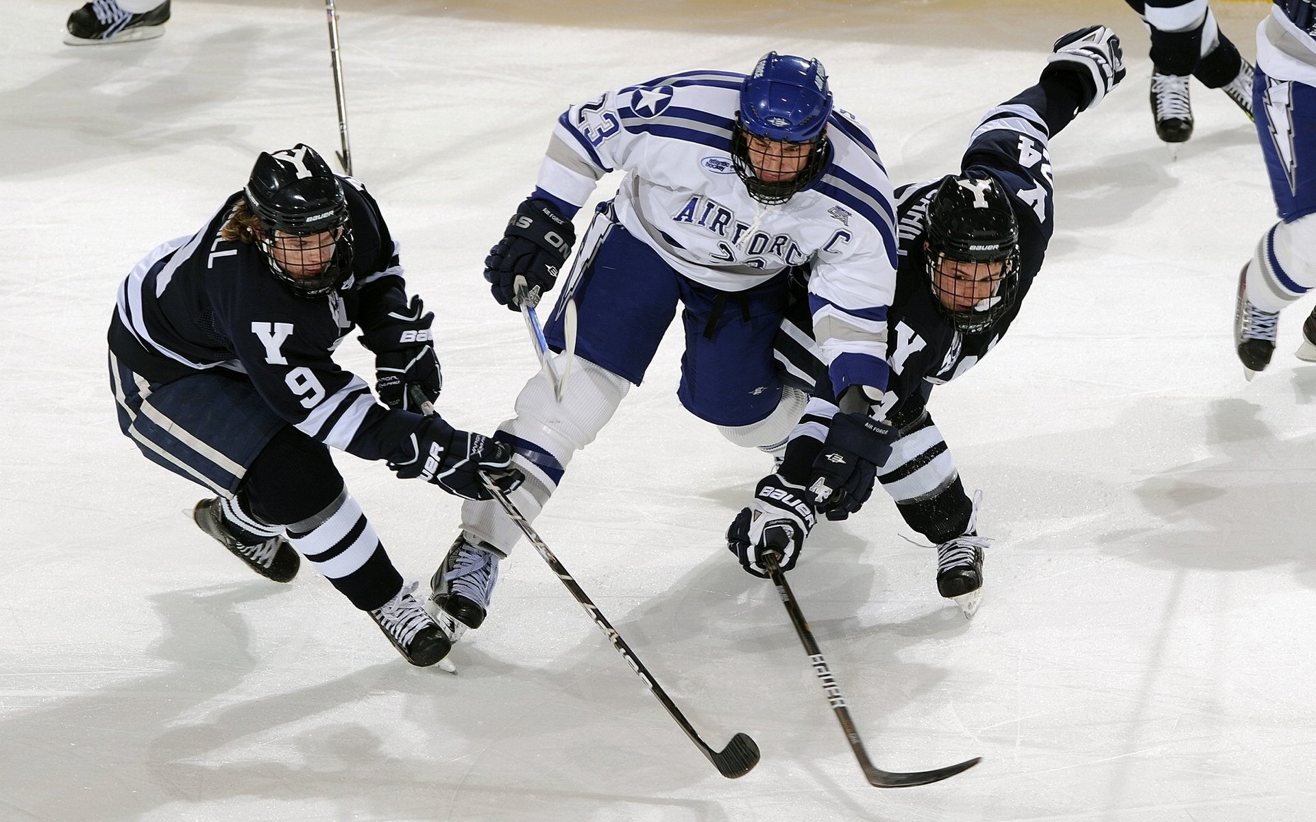 全国青少年“篮球先锋”系列公益活动在西安持续进行，惠及边远地区