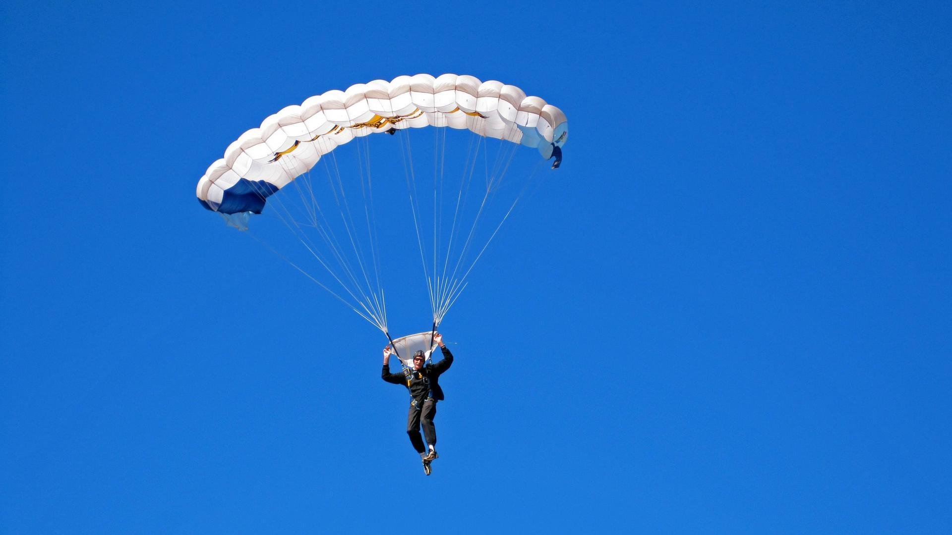 智能硬件：让比赛更公平、更炫酷、更智能，智能硬件包括哪些产品